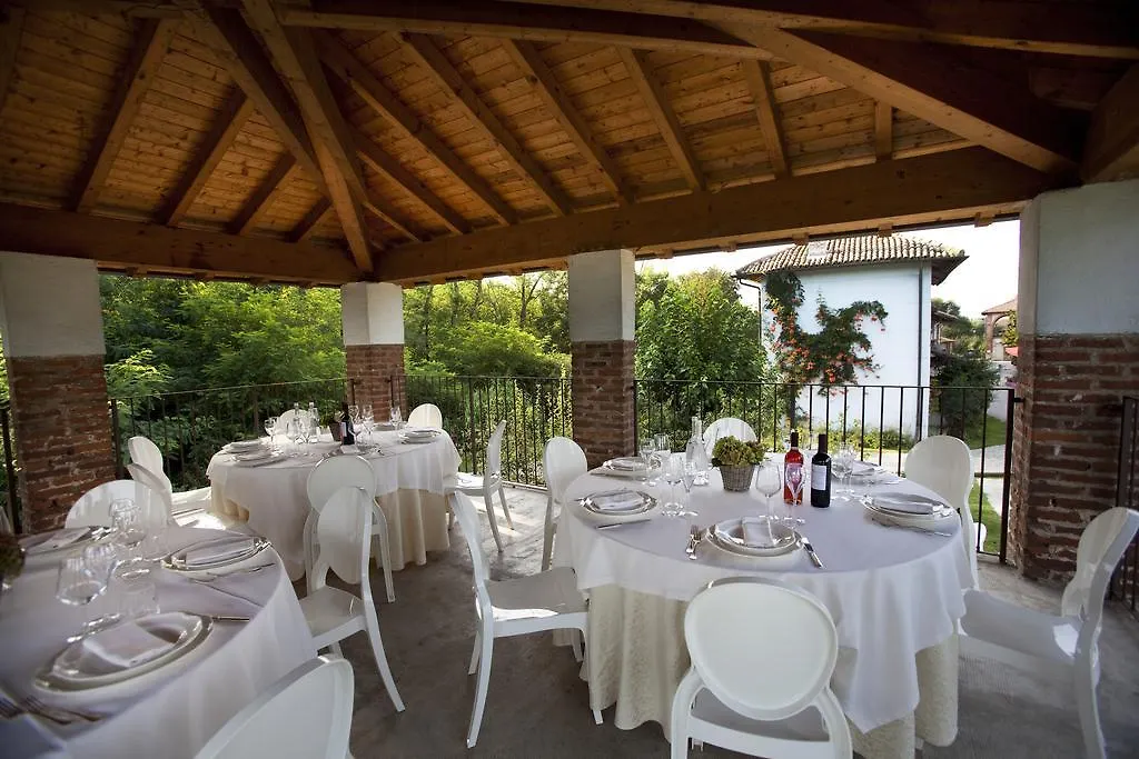 Agriturismo Cascina Caremma Besate Farm stay