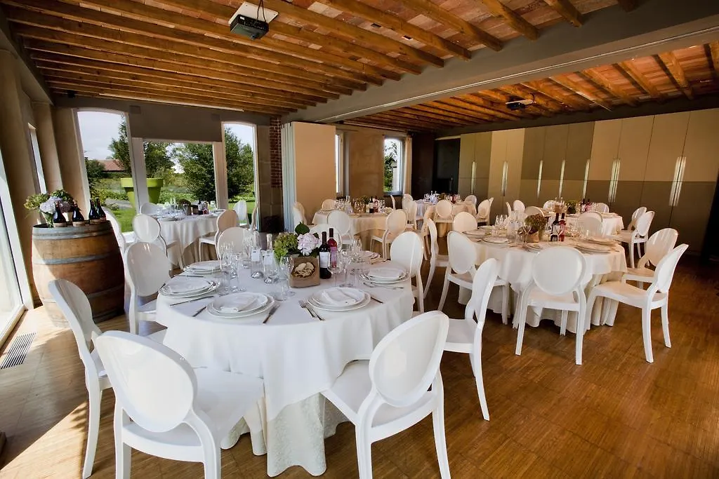 Agriturismo Cascina Caremma Besate Farm stay