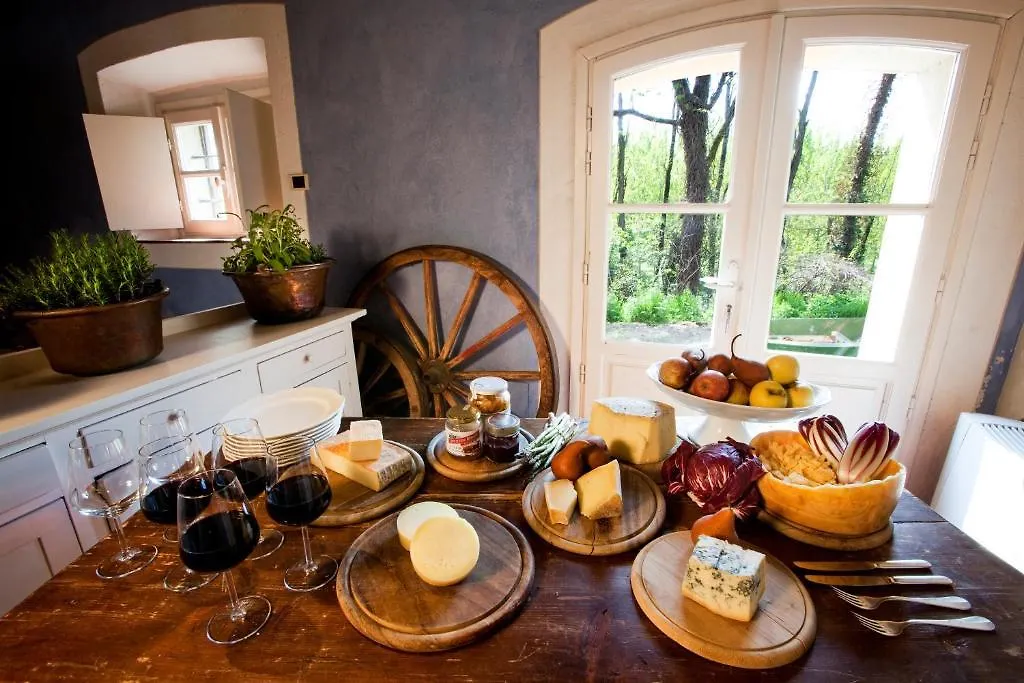 Agriturismo Cascina Caremma Besate 0*,